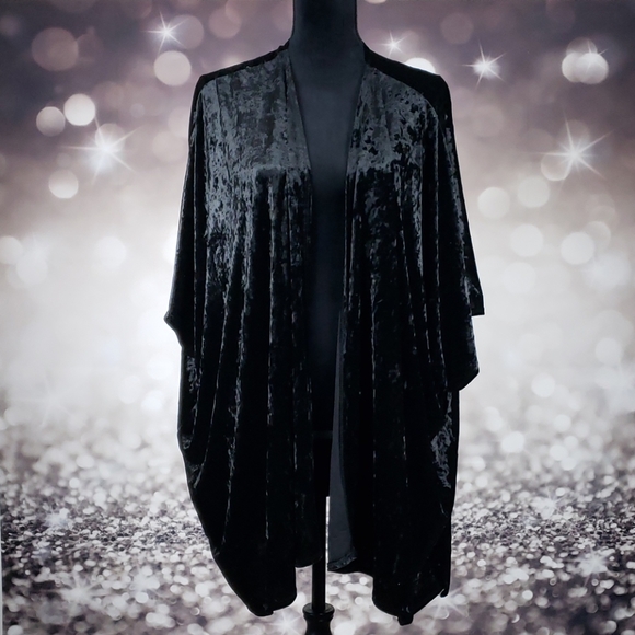 Sweaters - 🔴 SEE NEW LISTING